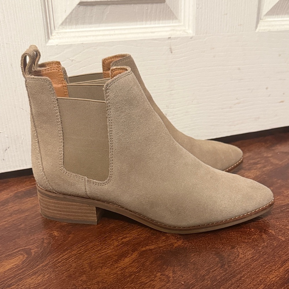 Lucky Brand Beige Ankle Booties sz 8.5
